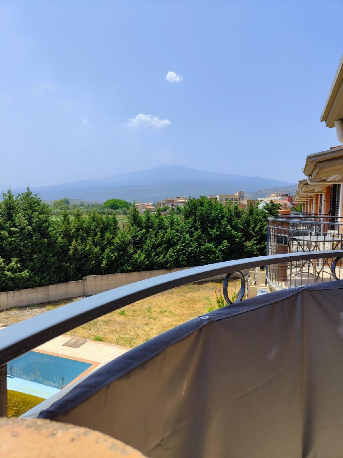 Limoncello Apartment Giardini Naxos Ngoại thất bức ảnh